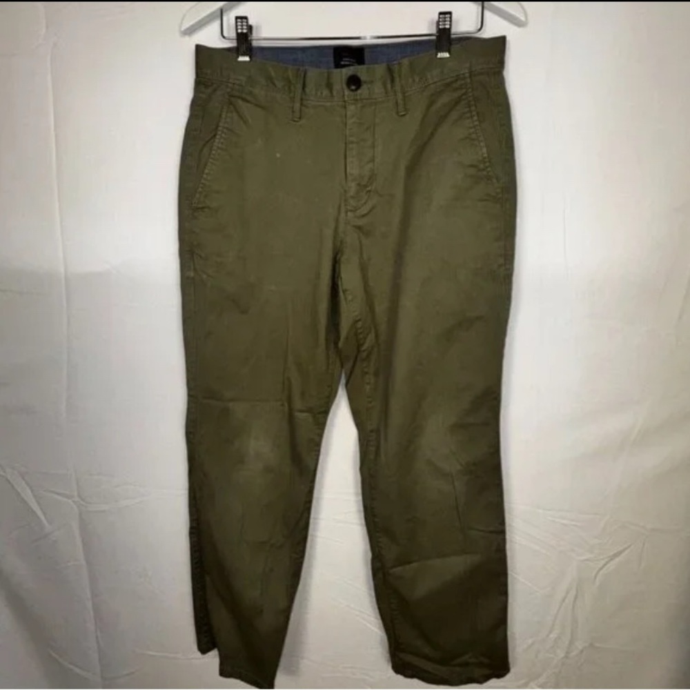 GAP Green Chinos Versatile Cotton Blend